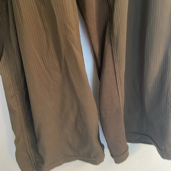 Lulu lemon cropped dance studio pants in Army Green Color EUC size 10 - Picture 4 of 7